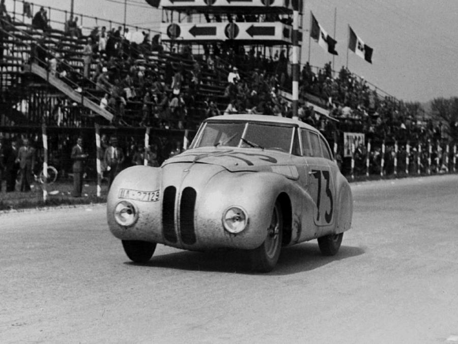  BMW 328 Kamm Coupe Mille Miglia 1940 года  (фото 3 из 4)